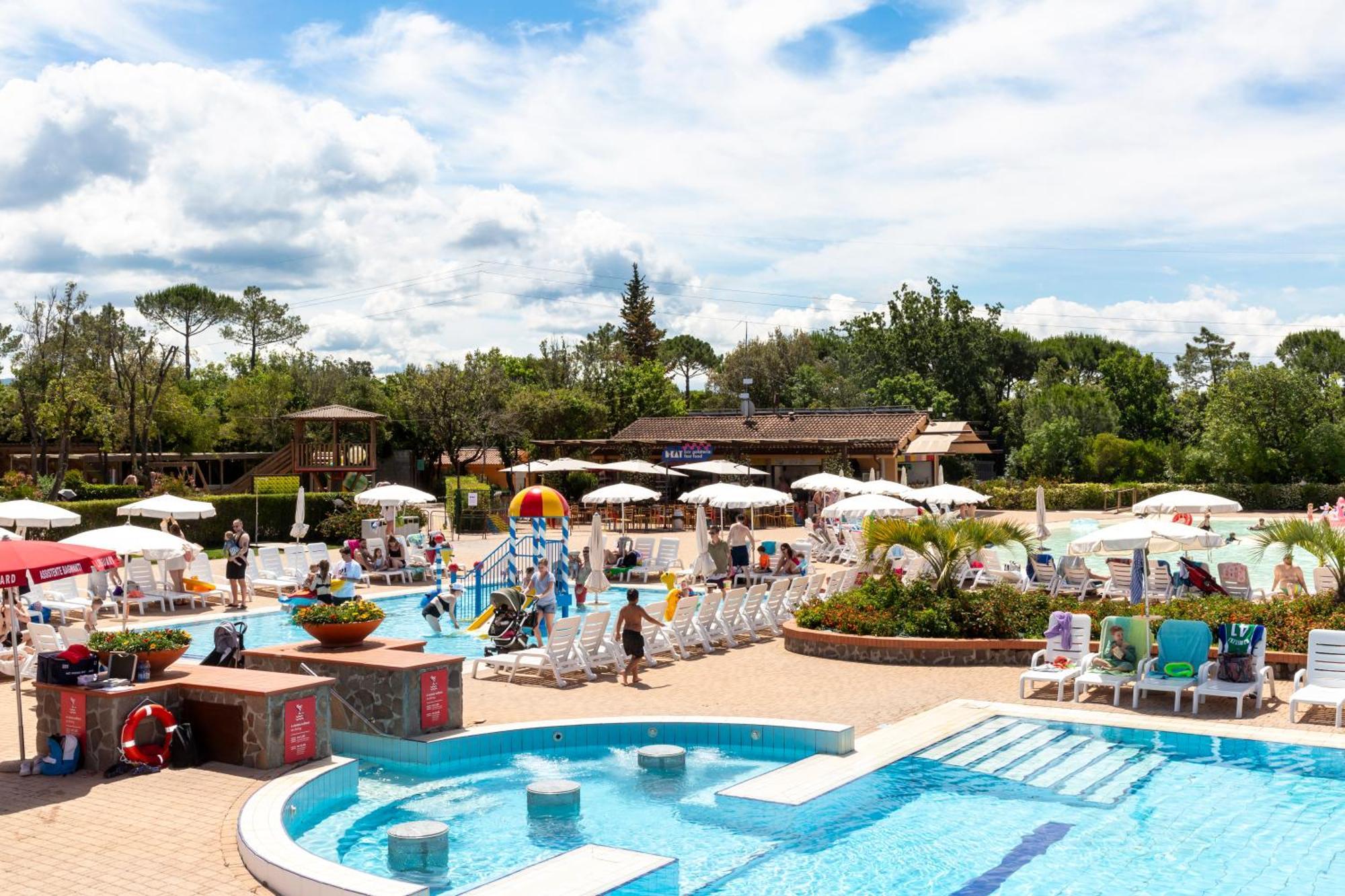Hu Montescudaio Village ภายนอก รูปภาพ